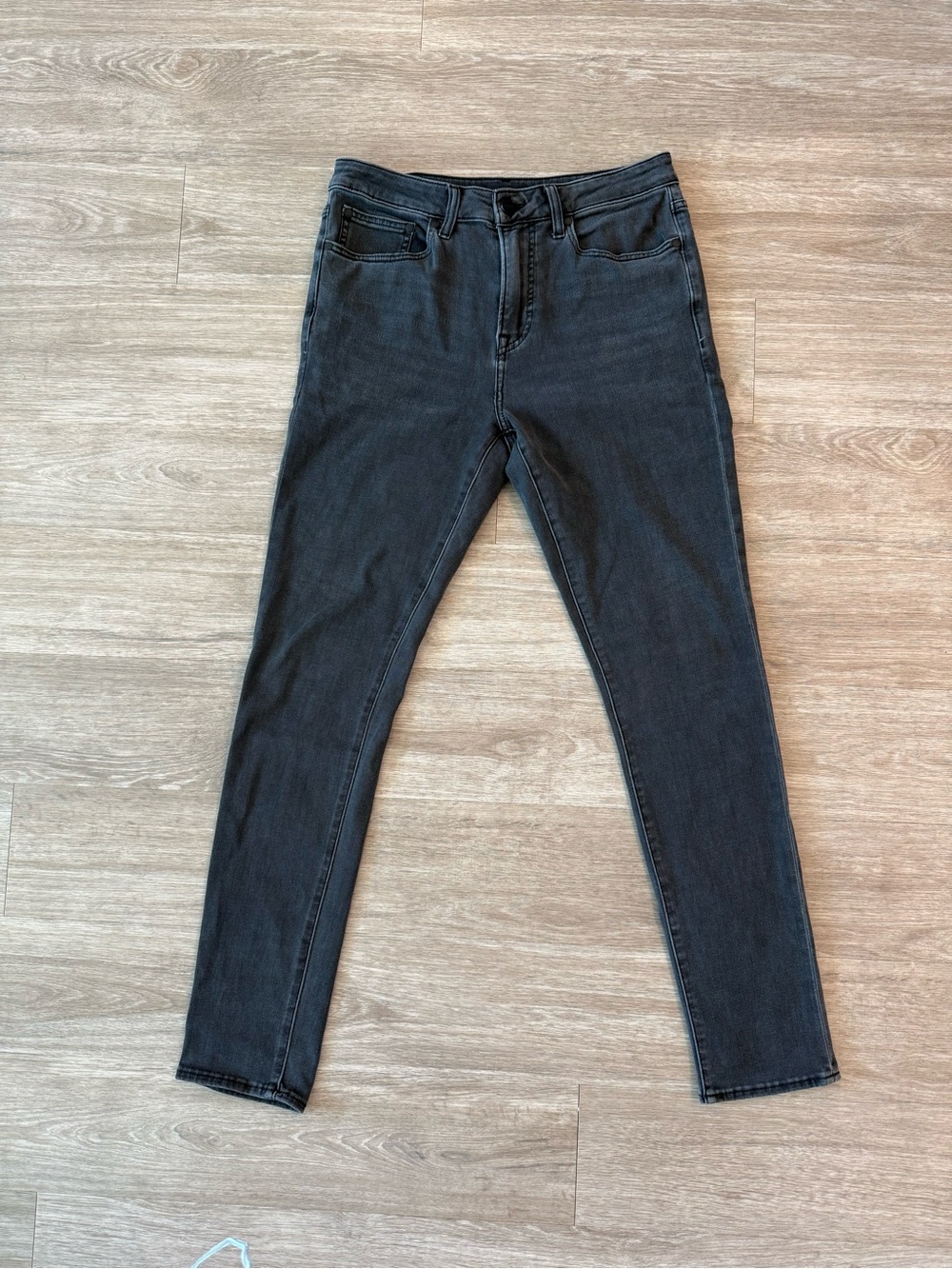 Express Men’s 4-Way Hyper Stretch Faded Black/Dark Gray Jeans, Size 32 x 32